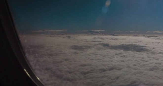 Pilot u avionu poručio putnicima: Letimo za Sarajevo, pa neka s nama bude šta bude!