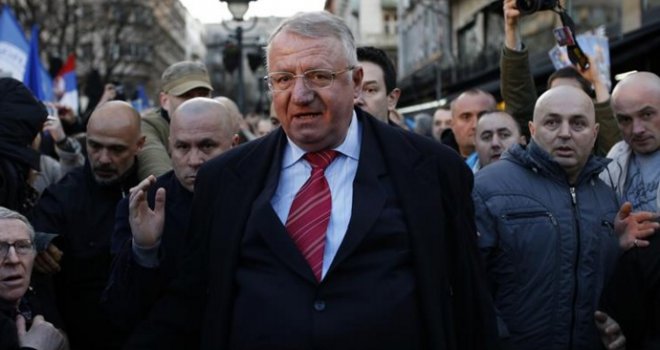 Sukob na Sajmu knjiga u Beogradu zbog Šešelja: 'Došle su njegove gorile i otele nam...'
