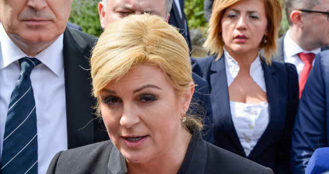 Kolinda Grabar-Kitarović o Agrokoru: Ne mogu razumjeti da i dalje možete živjeti u dvorcu, a ne znate hoćete li moći isplatiti plaće