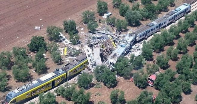 Velika nesreća u Italiji: Frontalno se sudarila dva voza, najmanje 20 mrtvih, deseci povrijeđenih