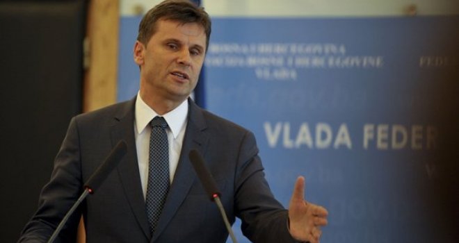 Novalić poručio: Sudske presude ne komentiram