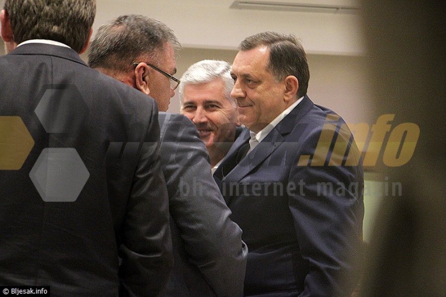dodik-covic-ivanic-nasmijani