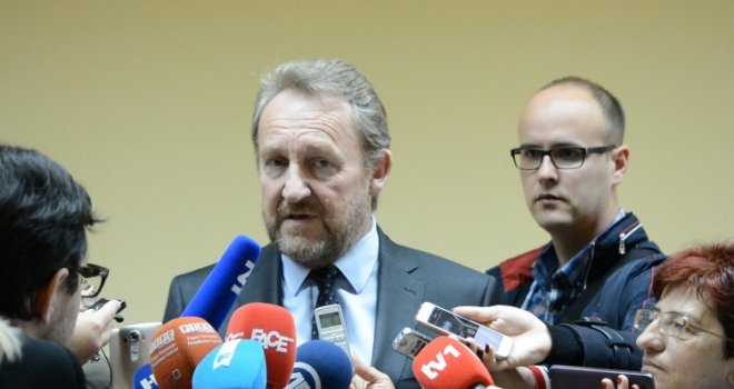 Izetbegović: Uvođenje akciza dogovoreno i sa takozvanom četvorkom SDA