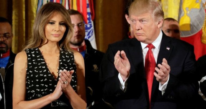 Trump napravio novi gaf, a Melanijina reakcija nasmijala je cijeli svijet!