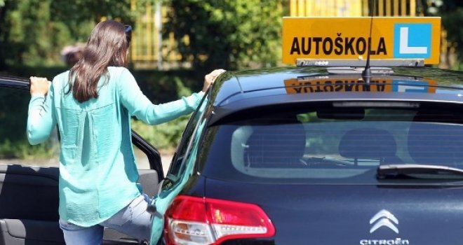 Zašto će polaganje vozačkog ispita u BiH biti drastično skuplje? I do sada je bilo skupo, a evo kolike će biti nove cijene... 