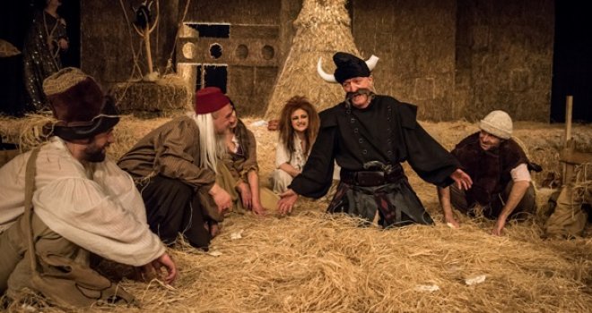 'Teferič' u Kamernom teatru 55: Razračunavanje s vlašću bez dlake na jeziku! 