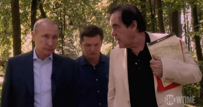 Putin dao niz intervjua oskarovcu Oliveru Stoneu, razgovor obilježio i incident: 'Tipičan američki poklon'