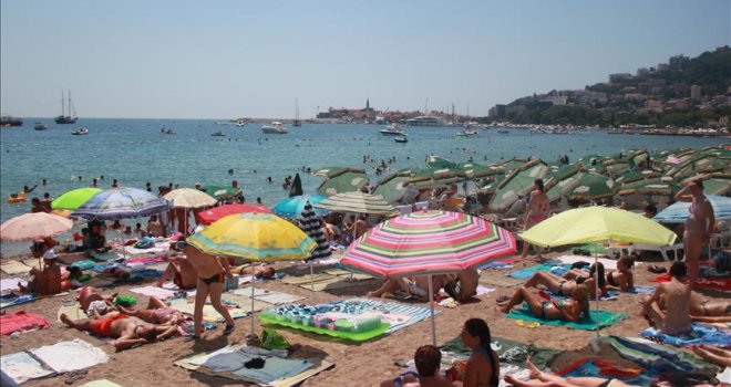 Crna Gora ruši vlastite turističke rekorde: Popunjenost hotela u Budvi 98 posto, a Ulcinj i Herceg Novi...