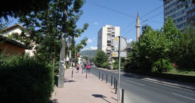 Potpuna obustava saobraćaja u centru Sarajeva, u ulici Patriotske lige - obilaznica pored stadiona 'Asim Ferhatović Hase'