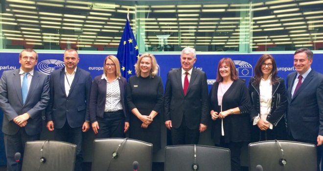 Tražimo promjenu izbornog zakona i novac iz fondova EU