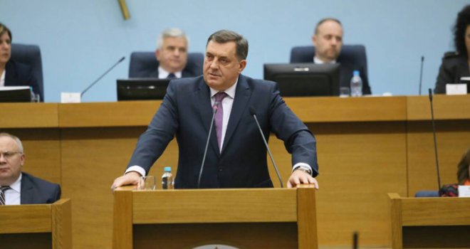 Dodik poručio opoziciji: Samo kažite da hoćete i idemo u referendum! Odredit ćemo novi datum!