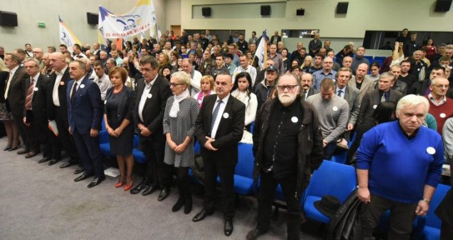 U novom političkom pokretu 'Most 21' i Josip Pejaković, Bakir Nakaš i Duško Vujošević: 'Ovako dalje ne može!'