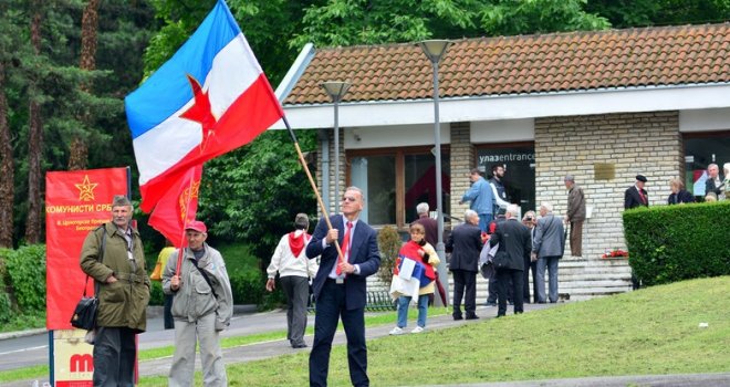 Srušen ulaz u Kuću cvijeća: Nema više kapije kroz koju je prošlo 20 miliona ljudi