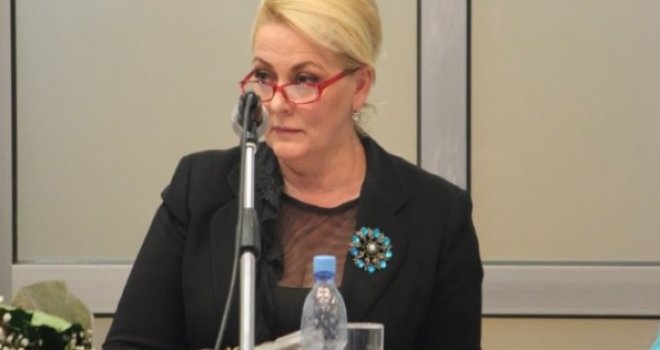 Ana Babić traži tekst za himnu: Vrijeme je da stvari posložimo onakve kakve jesu!