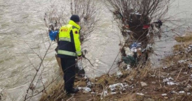 Tragano u koritima Miljacke, Bosne, Lašve i Save, uključili se i hrvatski spasioci: Još nema tijela Aldina Mulića