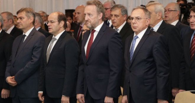 Kandidatura SDP-a olakšat će izbor Dodika! Odgovarat će zbog kriminalne privatizacije Krivaje iz Zavidovića!