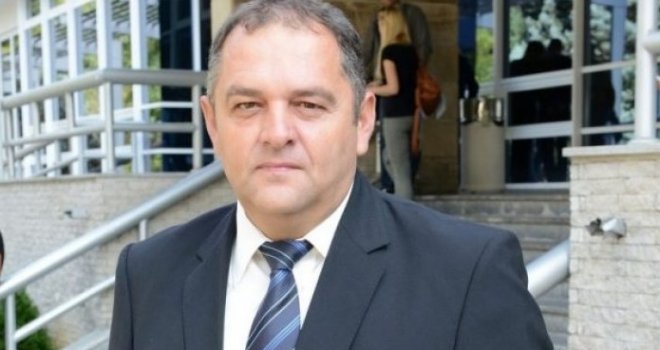 Martinović: Oborit ćemo SDP-ov i DF-ov prijedlog, imamo veto, neće proći građanska opcija