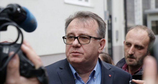 Nikšić: U BiH mora biti i ima mjesta za sve nas... 25. novembar će ostati trajno upisan u historiji BiH