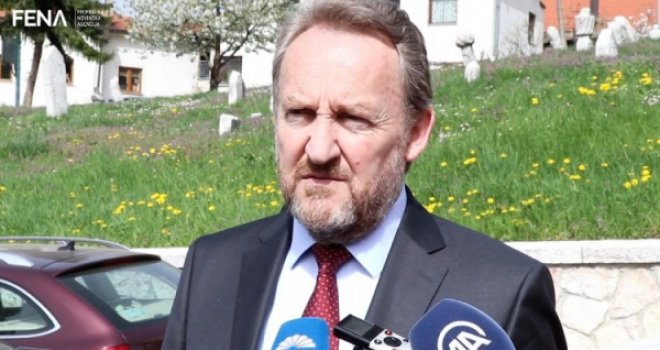 Izetbegović na obali Drine najavio velike projekte, gradit će se na sve strane: Došao u Goražde da pita građane šta ne valja!