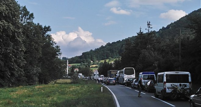 Ovuda nećete moći proći: Danas blokade saobraćaja zbog dolaska Sergeja Lavrova