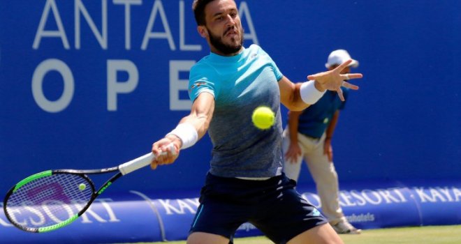 Džumhur se plasirao u drugo kolo ATP Masters turnira u Miamiju: Bh. teniser s bolnim izrazom lica napustio teren