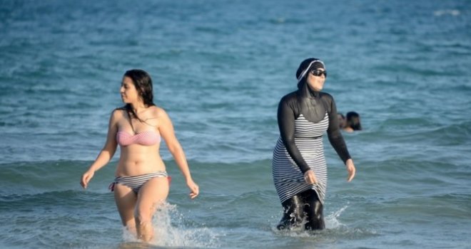 Ima li burkini uopće veze s religijom ili je riječ o pukom egzibicionizmu?! Evo šta kaže muftija i šta propisuje šerijat...