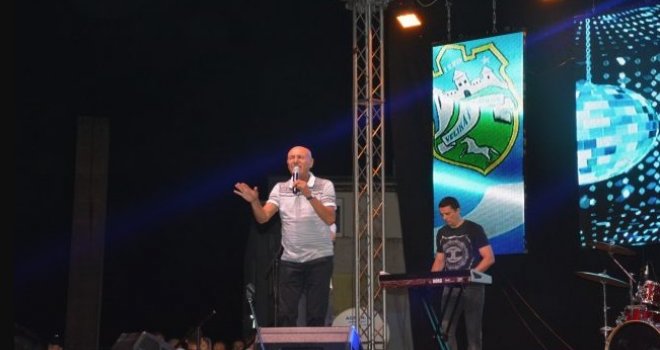 Šaban Šaulić priznao da je bio poklonik Fikreta Abdića i otpjevao mu pjesmu 'Ne ruši se gnezdo lako dok je Babo živ'