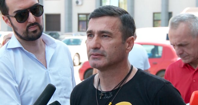 Ko je zapravo Davor Dragičević: Rođen u Sarajevu, odrastao u Libiji i Banjaluci, dijete razvedenih roditelja koji su ga...  