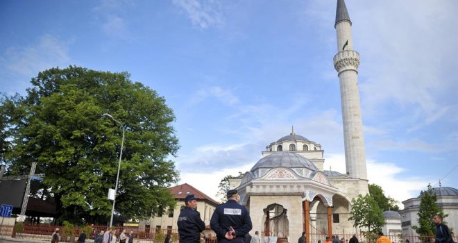 Oglasio se čovjek iz čijeg pištolja je pucano na džamiju u Banjaluci: 'Razumijem da je to kod ljudi izazvalo nelagodu...'