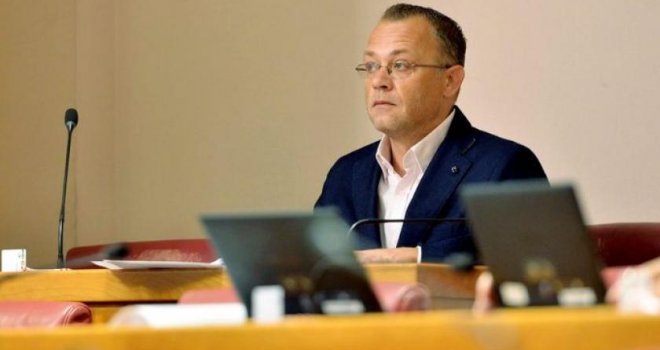 Čovićev potez je sramotan, hrvatsku politiku pretvorili u korisnog idiota srpskih ciljeva