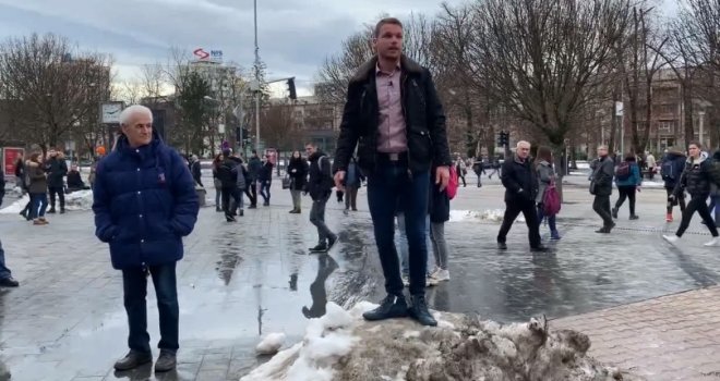 Stanivuković na Trgu Krajine: Ima mjesta za snijeg, za građane nema
