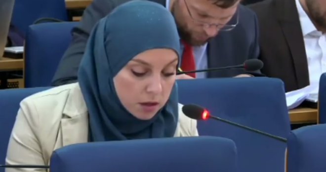 Samra Ćosović-Hajdarević sad prozvala i vjerske poglavare u BiH: Nađite malo više hrabrosti u ime Boga...