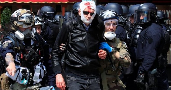Haos u centru Pariza, krici na ulicama: Gnjevni radnici izašli na proteste, policija ih zasula suzavcem!  
