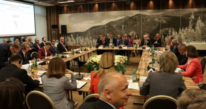 Deklaracija samita: Potpuna integracija regiona u EU u interesu Evrope