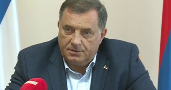 Dodik o 'tempiranoj bombi': Hvala Macronu što je svjetskoj javnosti saopštio istinu o BiH na koju i ja stalno ukazujem!