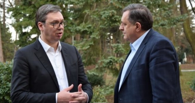 Aleksandar Vučić odriješio kesu za Drvar i obećao još para: Srbija uplatila dva miliona KM, Dodik zadovoljan!