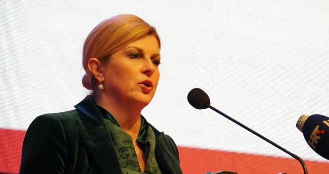 Vatrena Kolinda na krilima kampanje: Znam držati pušku u rukama, spremna sam život staviti na kocku za Hrvatsku!