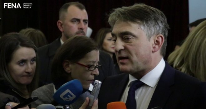 Komšić odbrusio: Nisam ja odgovoran što se niko ne želi družiti sa Dodikom