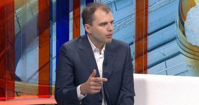 Bajrović tvrdi: 'Nisam rekao da se treba svetiti ljudima koji nisu Bošnjaci, snimak je tendenciozno montiran!'