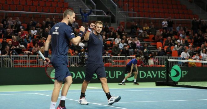 Davis Cup: Bašić i Brkić osvojili drugi poen, Džumhur igra za pobjedu nad JAR-om