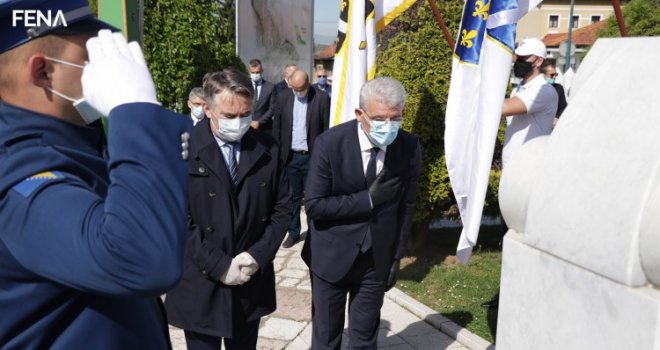 Džaferović i Komšić obilježili Dan Zlatnih ljiljana i Dan pobjede nad fašizmom