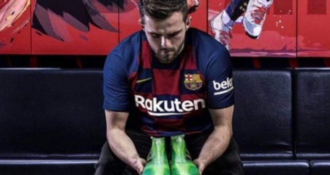 Miralem Pjanić potpisao za Barcelonu!