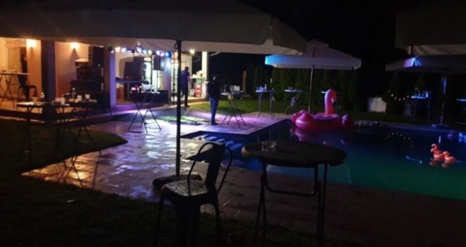 Policija prekinula ilegalni party: U vili kod Laktaša uhapšeno devet osoba, na žurci bila i poznata lica