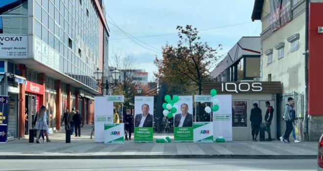 Na Ilidži porazbijani portali sa plakatima SDP-a, SDA blokirala ulaz u šetalište „Mala Aleja“