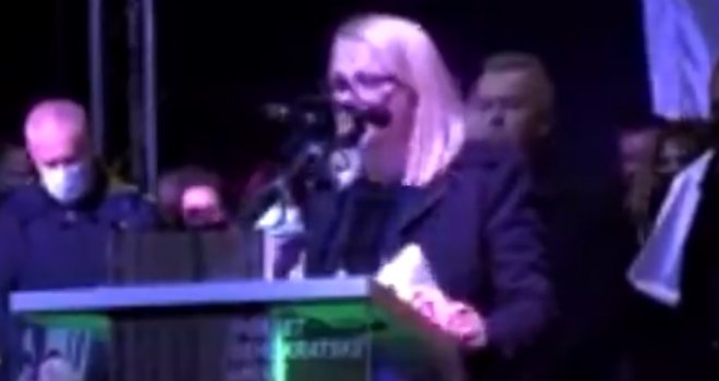 Elzina Pirić u neviđenom zanosu: 'Sunce je usijalo u Banovićima kad je Mevla rodila Mirsada Kukića, i nijednog više!'