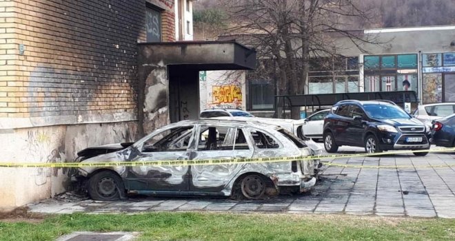 Automobili na Dobrinji namjerno zapaljeni, gorio i 'citroen' na Hrasničkoj cesti 