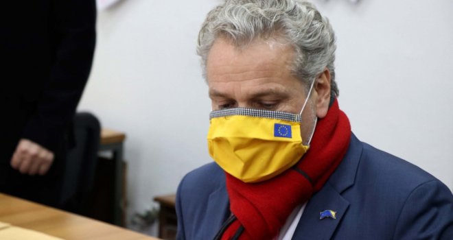 Sattler: Hrvatska dobila vakcine prije BiH? Zato i vi želite postati članica Unije!