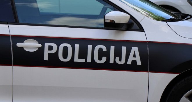 Akcija protiv dilera droge: Policija u Sarajevu pretresa na 11 lokacija