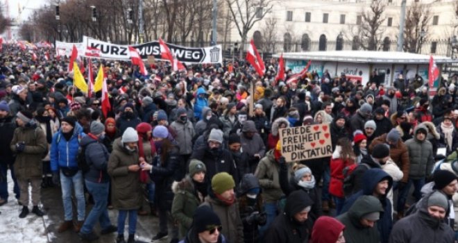 I u Austriji se sprema haos zbog novih covid mjera: Desničari se dižu, hiljade građana izlaze na ulice Beča!