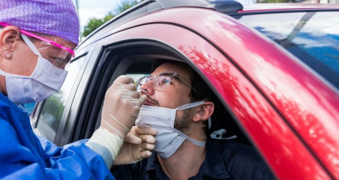 S delta sojem nema šanse za kolektivni imunitet, treba prekinuti masovna testiranja i živjeti s covidom